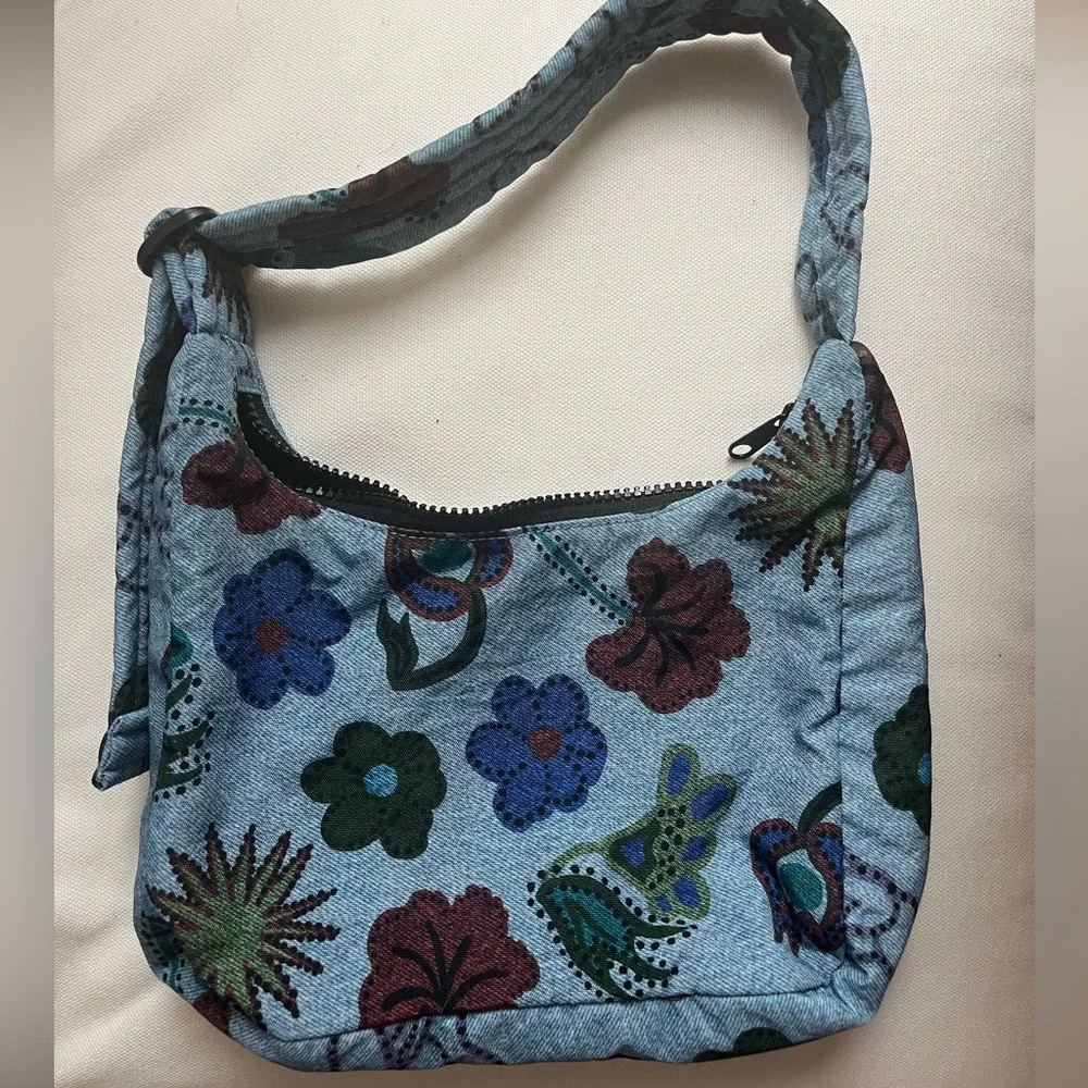 Baggu Mini Nylon Shoulder Bag - Picture 3 of 3